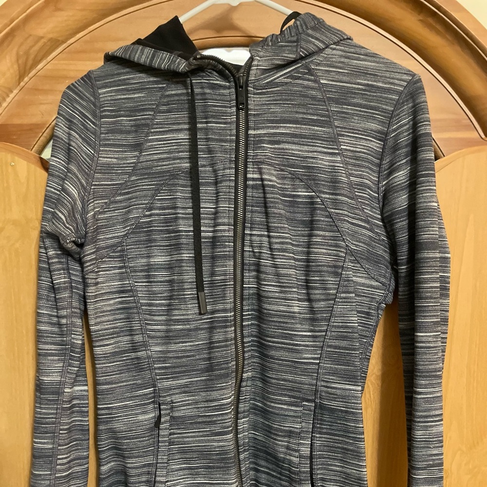 Lululemon Define Jacket - Picture 5 of 9
